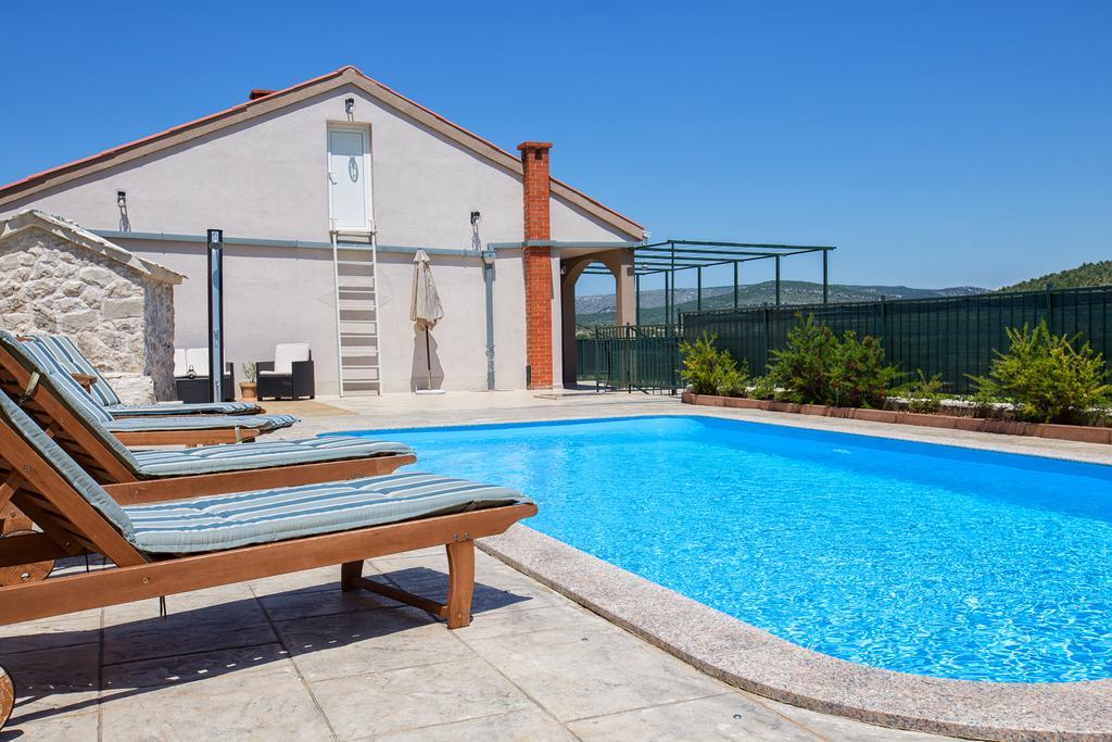 Holiday Villa Anna Primorski Dolac Esterno foto
