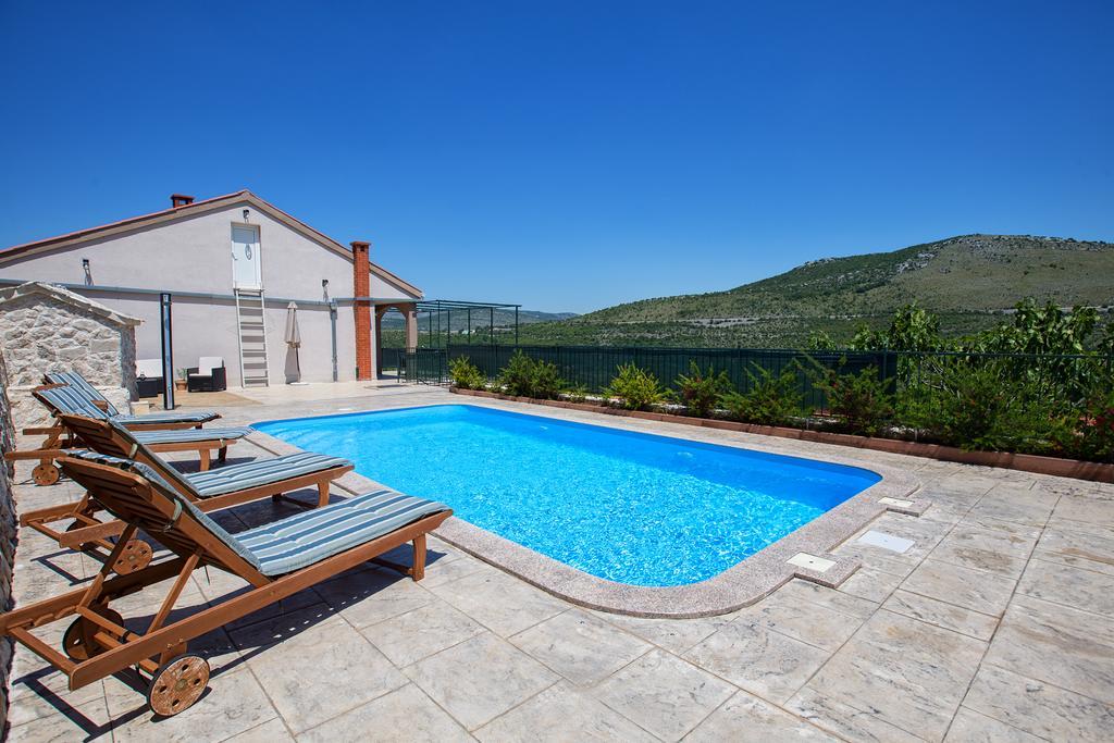 Holiday Villa Anna Primorski Dolac Esterno foto