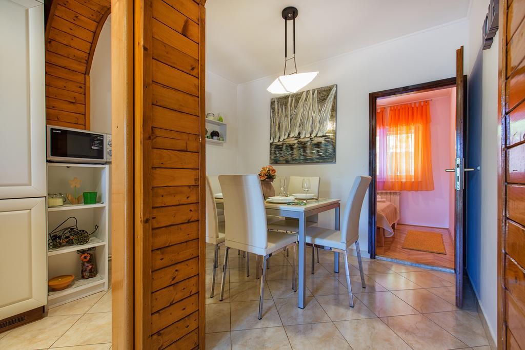 Holiday Villa Anna Primorski Dolac Esterno foto